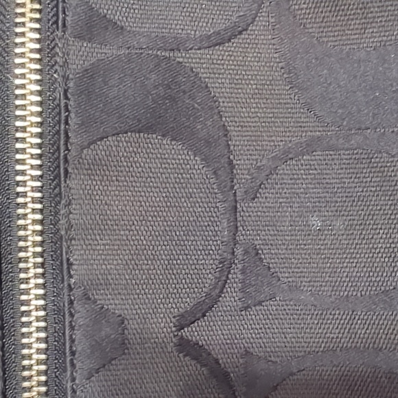 Coach Signature Hobo - Picture 13 of 13